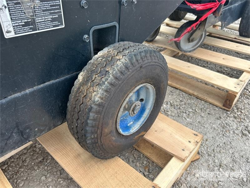 Miller Bobcat 250 250 A Mobile Multi-Process Engine Drive Varilni instrumenti