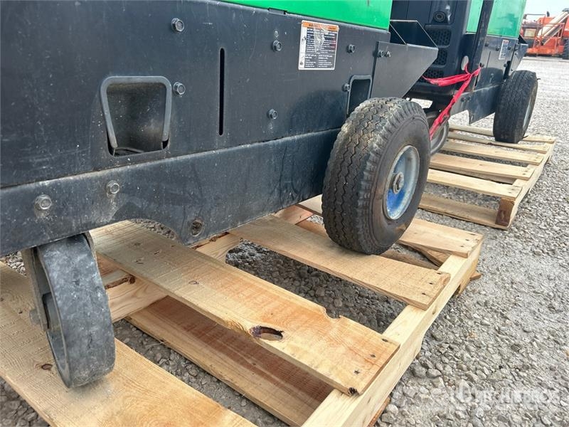 Miller Bobcat 250 250 A Mobile Multi-Process Engine Drive Varilni instrumenti