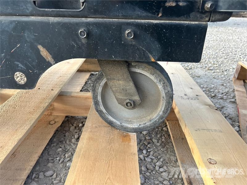 Miller Bobcat 250 250 A Mobile Multi-Process Engine Drive Hitsauslaitteet