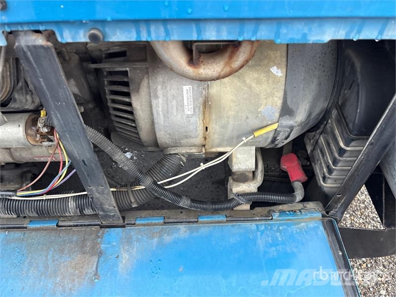 Miller Bobcat 250 250 A Mobile Multi-Process Engine Drive Heggesztő berendezések