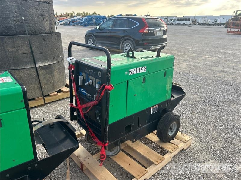 Miller Bobcat 250 250 A Mobile Multi-Process Engine Drive Hitsauslaitteet