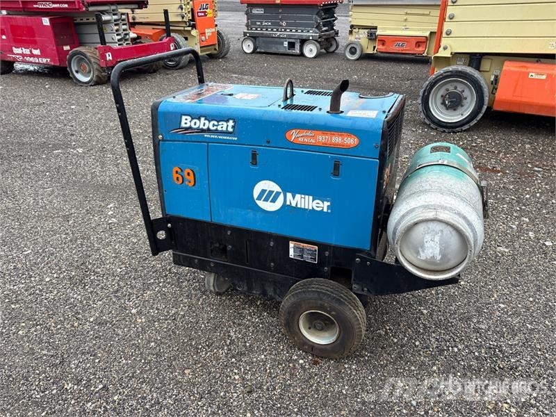 Miller Bobcat 250 250 A Mobile Multi-Process Engine Drive Heggesztő berendezések