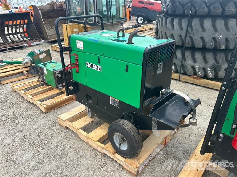 Miller Bobcat 250 250 A Mobile Multi-Process Engine Drive Varilni instrumenti