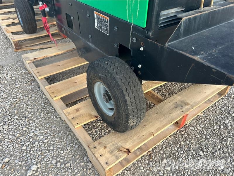 Miller Bobcat 250 250 A Mobile Multi-Process Engine Drive Hitsauslaitteet