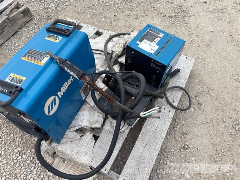 Miller Electric XMT304 300 A Mobile Multi-Process Electri ماكينات لحام