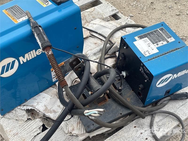 Miller Electric XMT304 300 A Mobile Multi-Process Electri ماكينات لحام