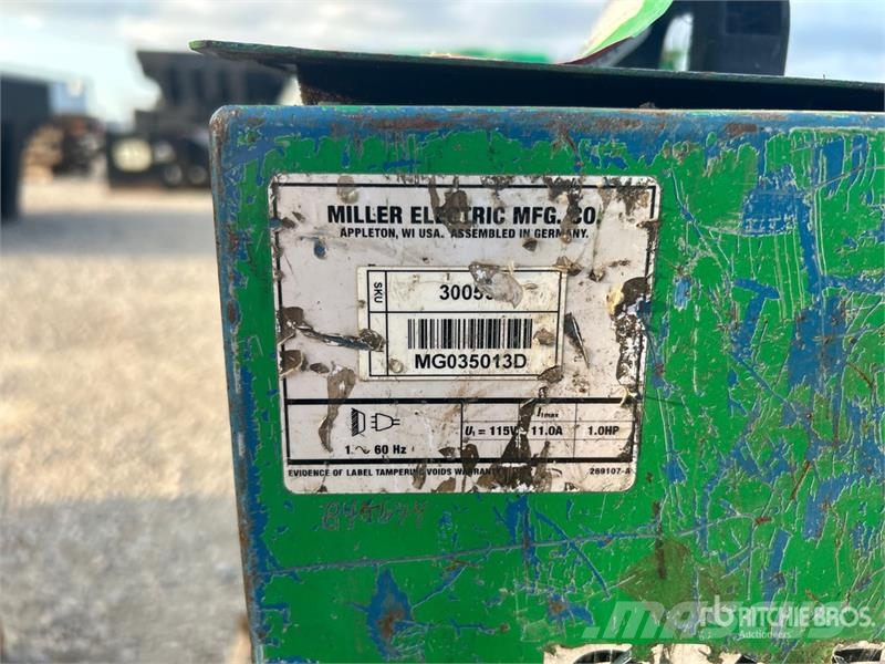 Miller Filtair 130 Electric Fume Extractor Gradbeništvo - drugo