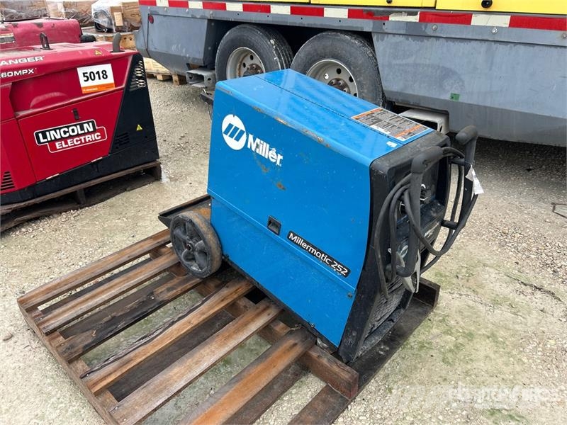 Miller matic 252 Welding machines