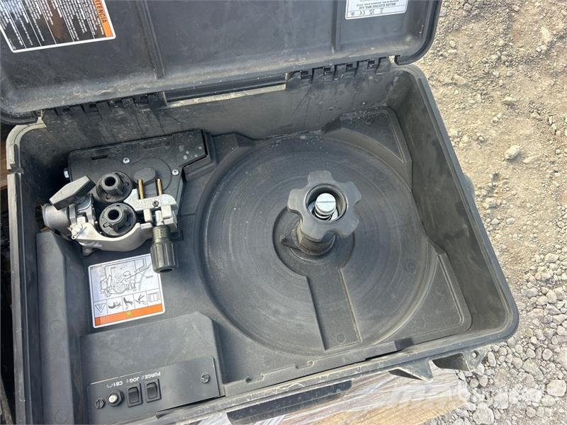Miller of (2) Miller SuitCase 12RC Electric Welder Máquinas de soldar