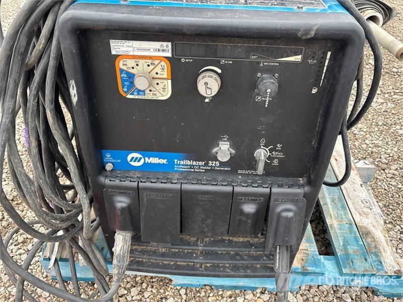 Miller Trailblazer 325 Engine Driven Welder Svejsemaskiner