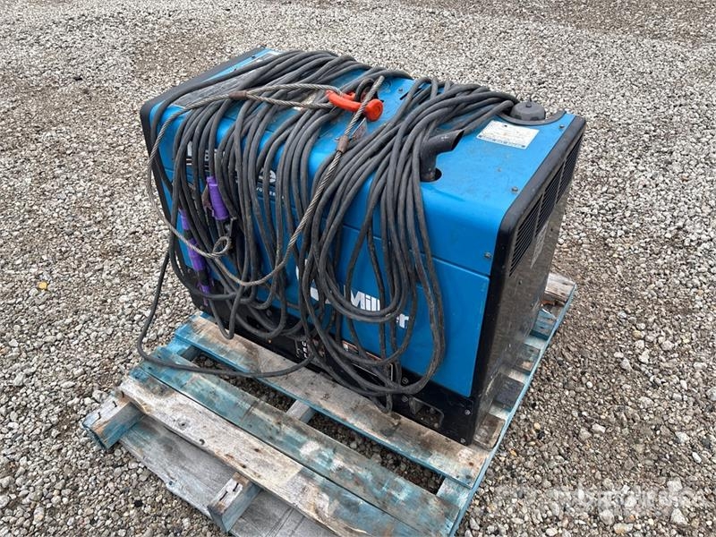 Miller Trailblazer 325 Engine Driven Welder Svejsemaskiner