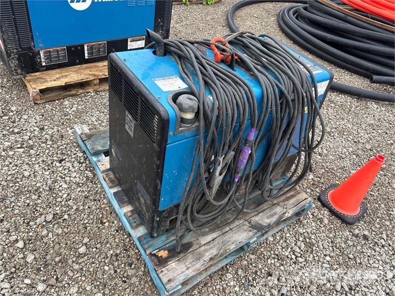 Miller Trailblazer 325 Engine Driven Welder Svejsemaskiner