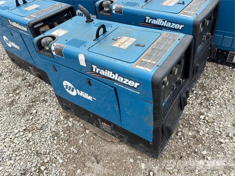 Miller Trailblazer 325 Multi-Process Engine Driven Welder Schweissgeräte