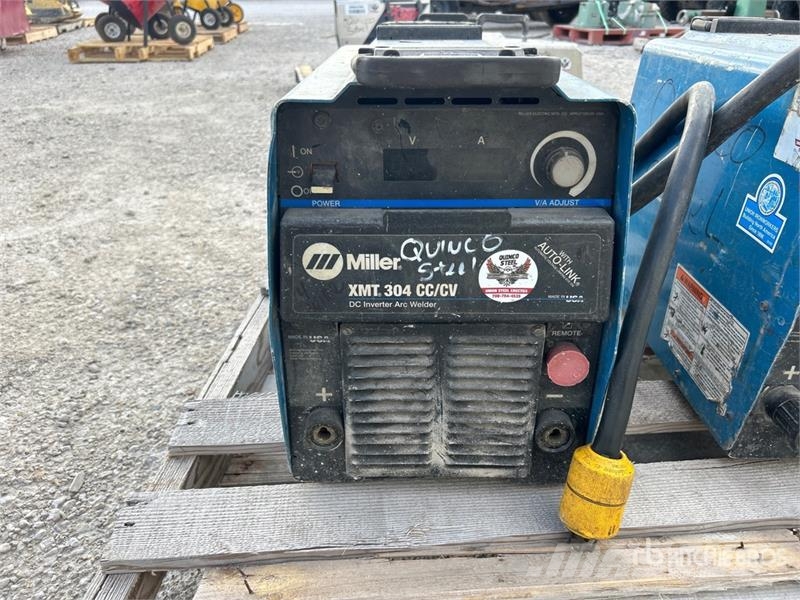 Miller XMT 304 CC/CV Poste à souder