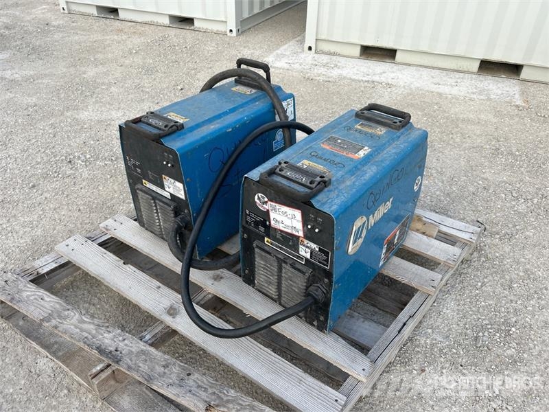 Miller XMT 304 CC/CV Poste à souder