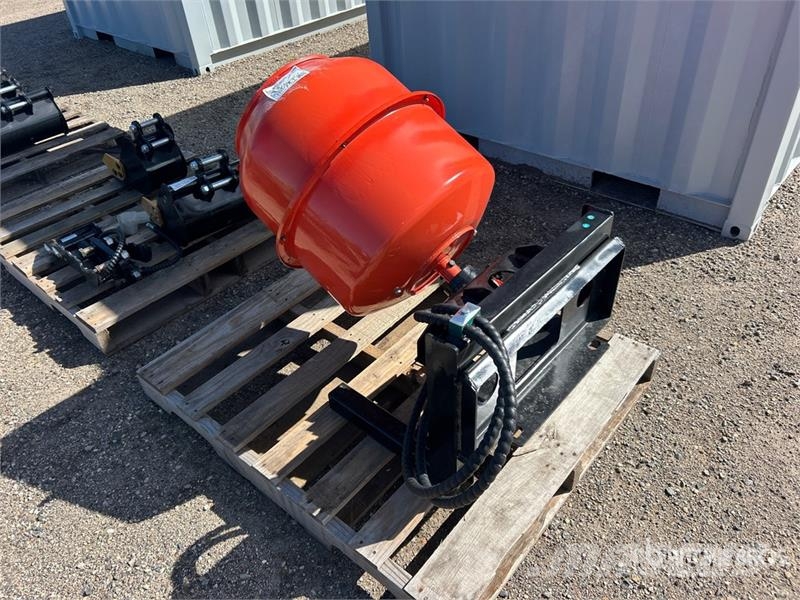 Mini Skid Steer Concrete Mixer (Unused) Stavebné miešačky