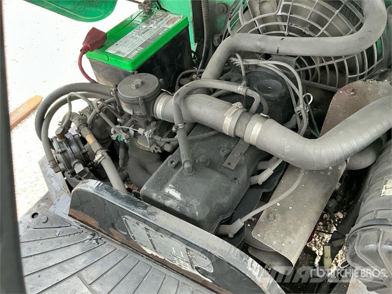 Mitsubishi FGC20K1 3700 lb Pneumatic Tire Forklift Iné