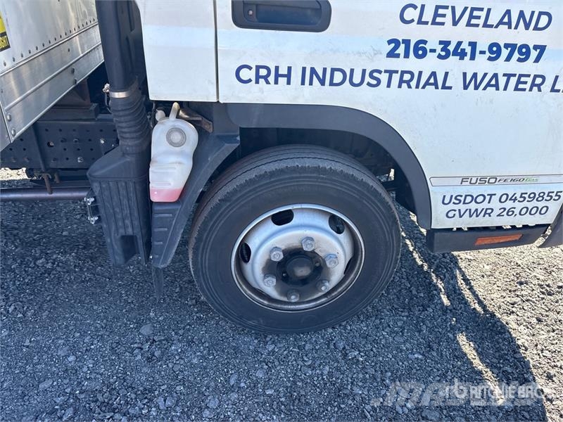 Mitsubishi Fuso 4x2 Van Truck Skapbiler