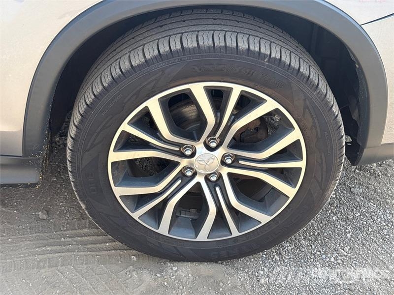 Mitsubishi Outlander Cars