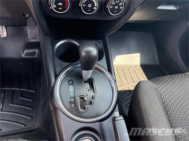 Mitsubishi Outlander Cars