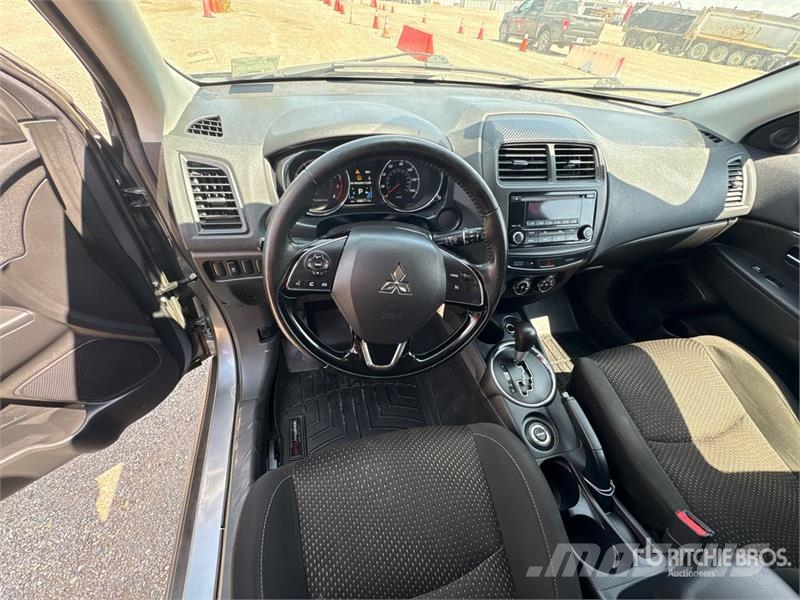 Mitsubishi Outlander Cars