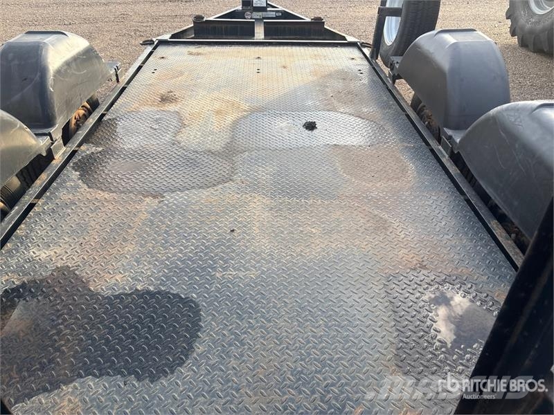 MMDI E510H 10 ft T/A Equipment Trailer Járműszállító pótkocsik