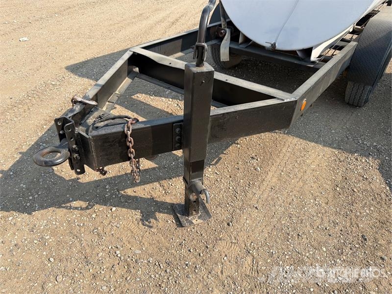 MMDI T/A Fuel Trailer Tankwagen