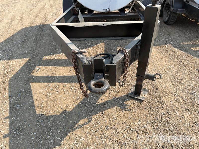 MMDI T/A Fuel Trailer Tankwagen