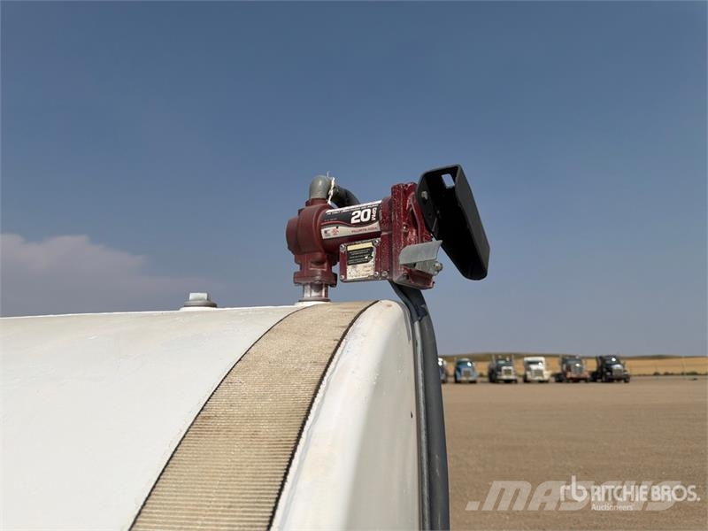 MMDI T/A Fuel Trailer Tankwagen