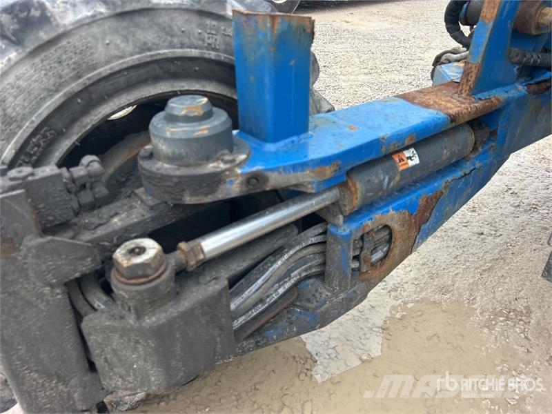 Moffett E50S 5000 lb Truck Mounted Forklift Empilhadores de montagem em camião