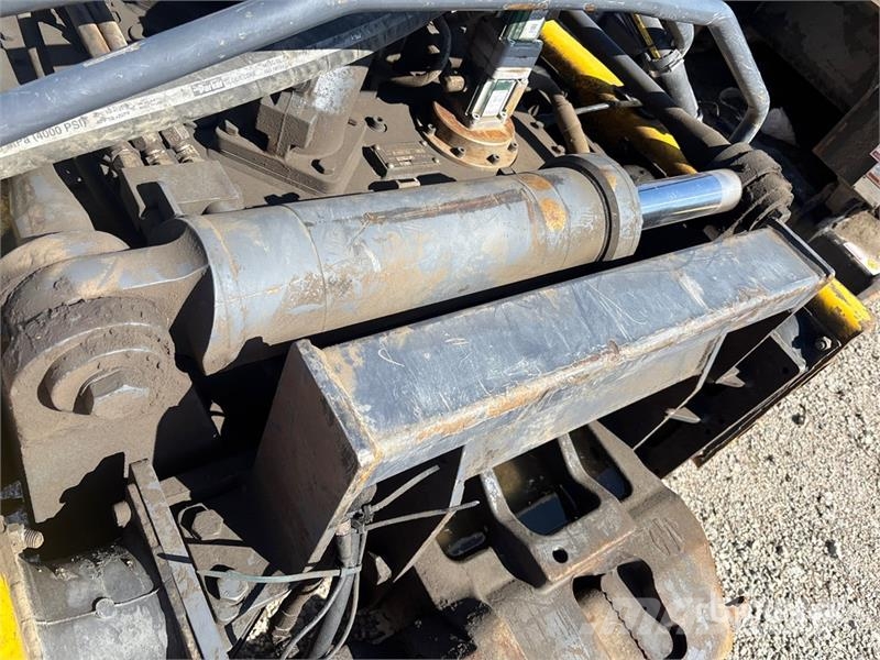 Movax Pile Driver Vibrátoros cölöpverő