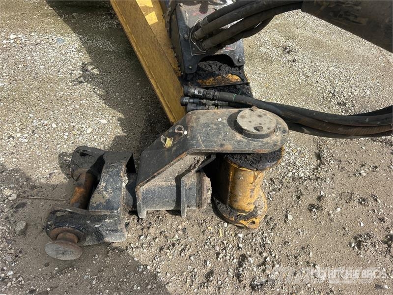 MTS 23-28 4 Tire Hydraulic Pull Scraper Polovni strugači
