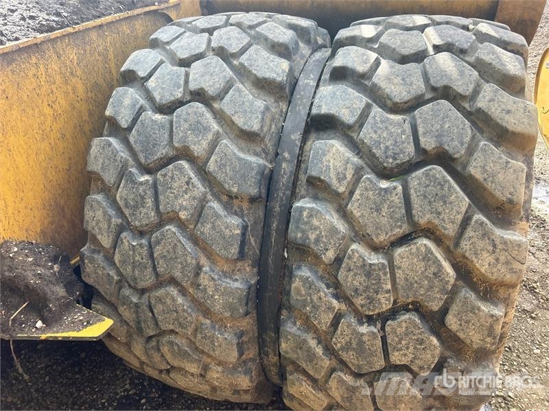 MTS 23-28 4 Tire Hydraulic Pull Scraper Polovni strugači
