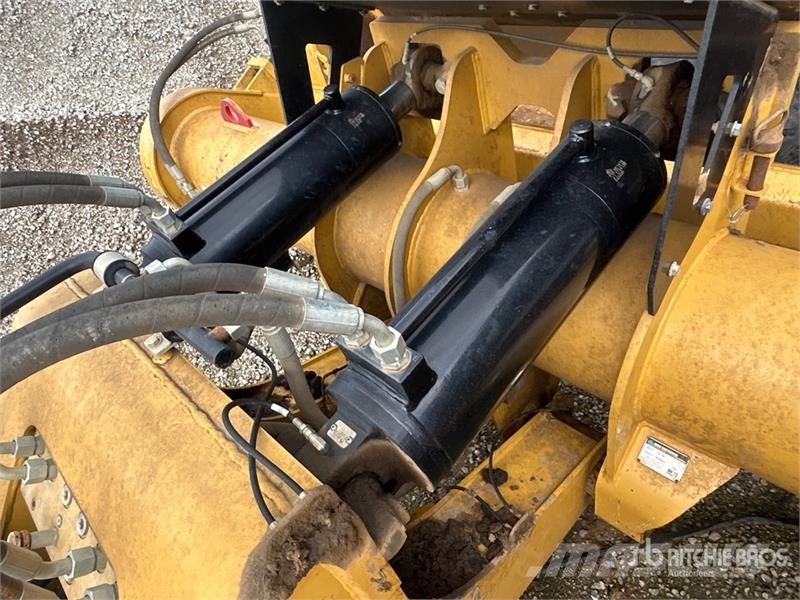 MTS 23-28 4 Tire Hydraulic Pull Scraper Polovni strugači