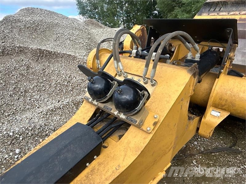 MTS 23-28 4 Tire Hydraulic Pull Scraper Polovni strugači