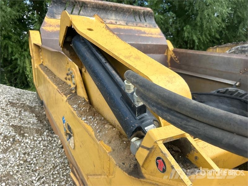 MTS 23-28 4 Tire Hydraulic Pull Scraper Polovni strugači