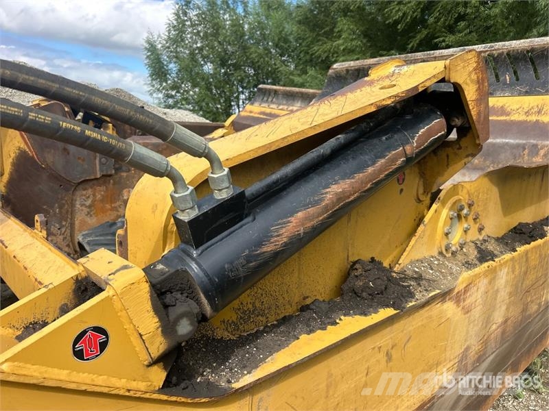 MTS 23-28 4 Tire Hydraulic Pull Scraper Polovni strugači