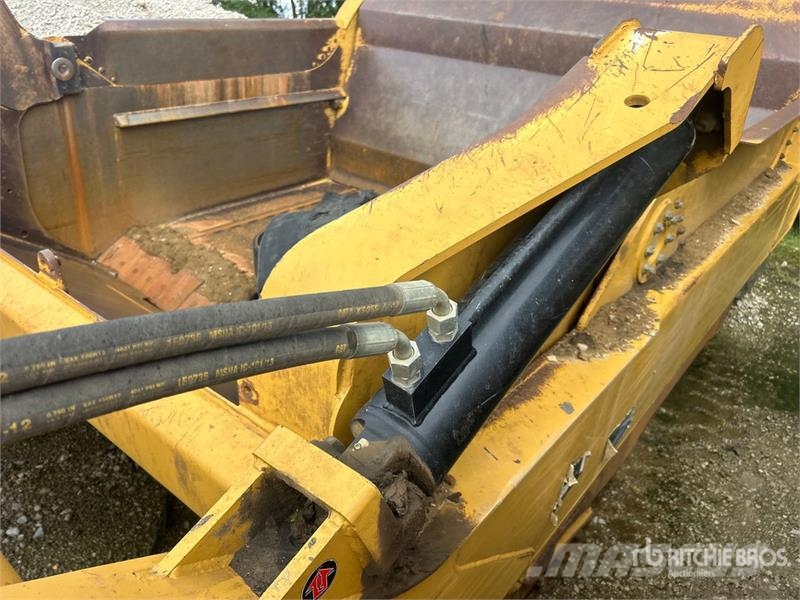MTS 23-28 4 Tire Hydraulic Pull Scraper Polovni strugači