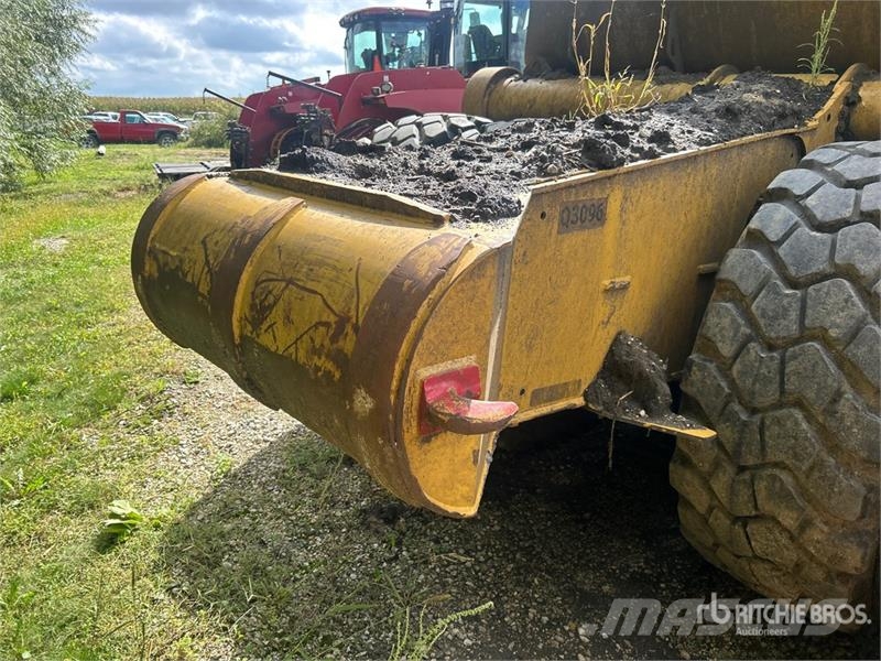 MTS 23-28 4 Tire Hydraulic Pull Scraper Polovni strugači