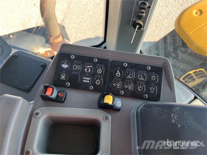 MTS 3630T Scraper Tractor 建設機械 -　その他