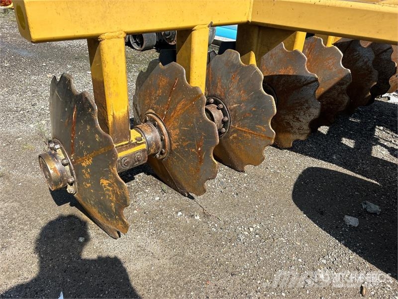 MTS MT-11x32 11 ft Offset Vertical Disc Schijveneggen