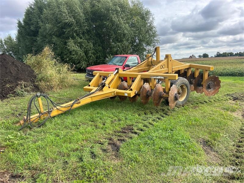 MTS MT-11x32 11 ft Offset Vertical Disc Crover crop