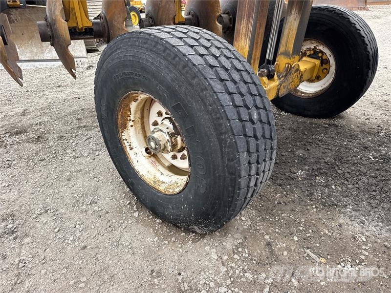 MTS MT-13x38 13 ft 0 in Offset Breaking Disc Scheibeneggen
