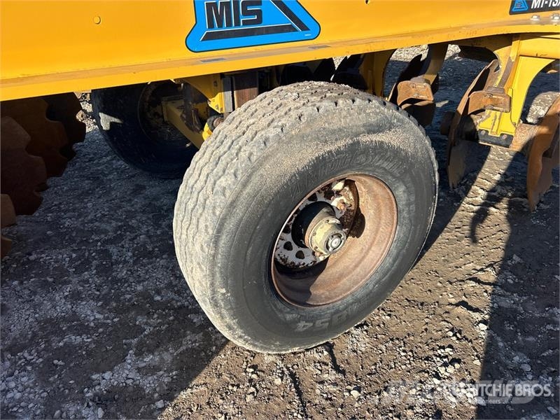 MTS MT-13x38 13 ft Offset Breaking Disc 圓盤耙