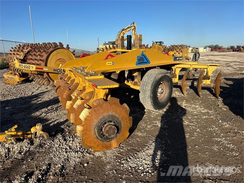 MTS MT13X38 12 ft Offset Breaking Disc Gradas de discos
