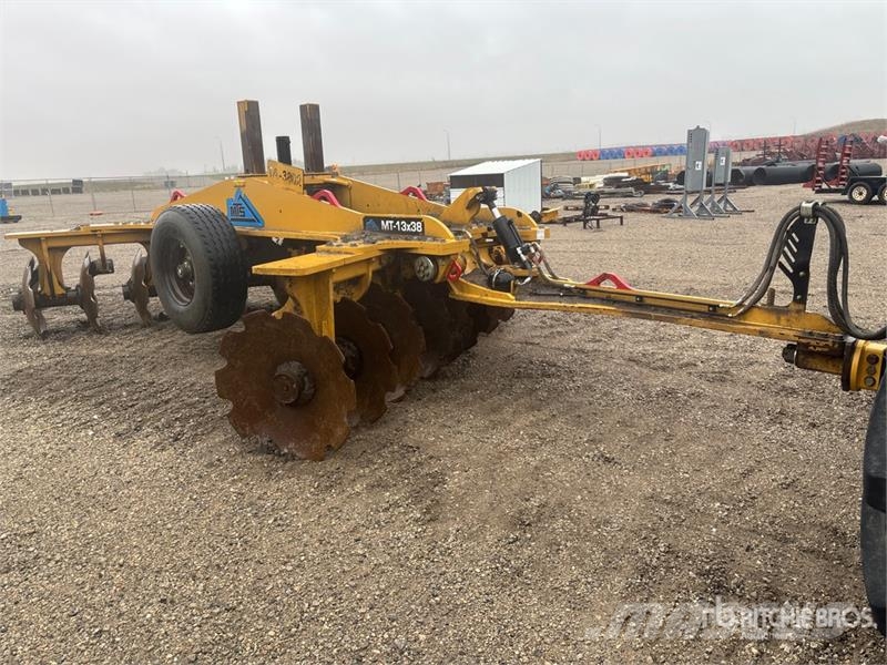 MTS MT13X38 12 ft Offset Breaking Disc 圓盤耙