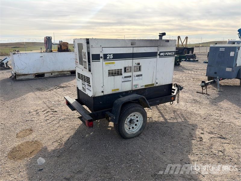 MultiQuip DCA-25SSIU4F 20 kW Mobile Generator Set Geradores Diesel