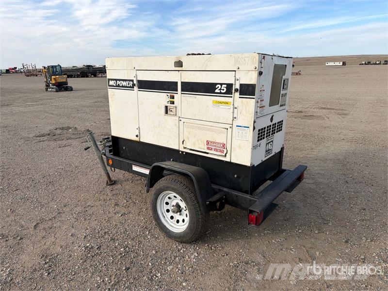 MultiQuip DCA-25SSIU4F 20 kW Mobile Generator Set Geradores Diesel