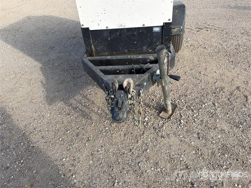 MultiQuip DCA-25SSIU4F 20 kW Mobile Generator Set Geradores Diesel