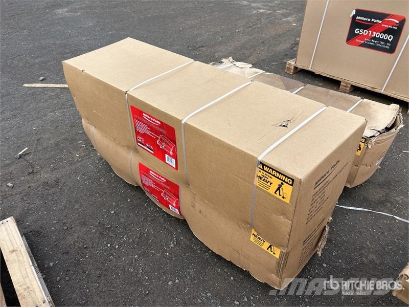 MultiQuip FILS48 Quantity of (2) Lawn Sweeper (Unused) 其他農業機械